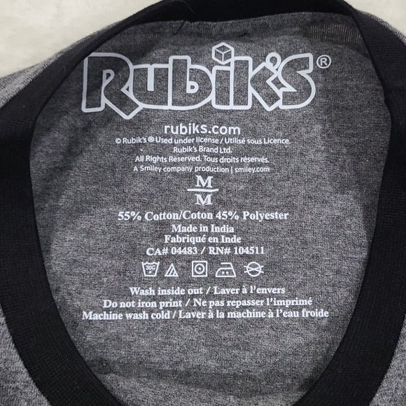 RUBIKS Cube Tshirt - Picture 2 of 7